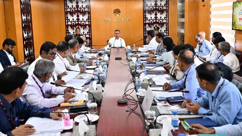 আমদানি কমিয়ে কৃষি উৎপাদন বাড়ানোর তাগিদ প্রধানমন্ত্রীর