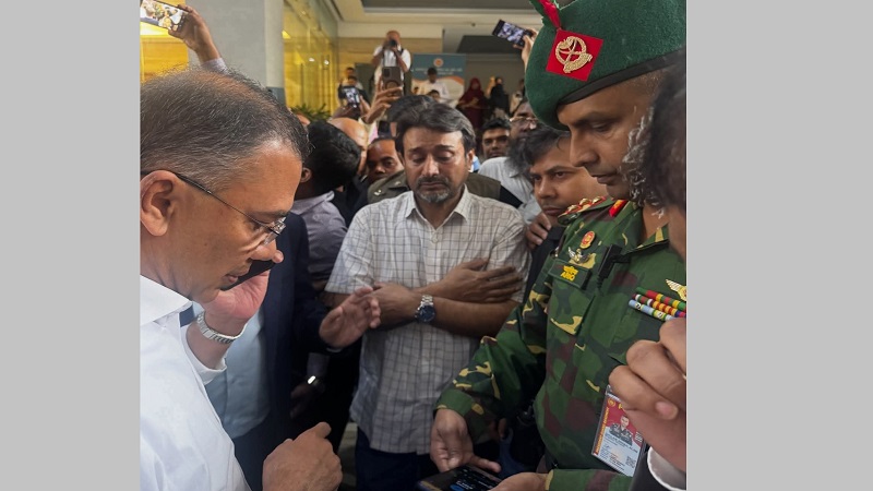 প্রধানমন্ত্রীর হস্তক্ষেপে অপহরণের এক ঘণ্টার মধ্যে সচিবালয়ের কর্মচারী ছেলে উদ্ধার