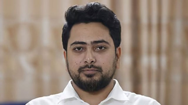 বাড্ডায় নাহিদ ইসলামের নির্বাচনী অফিসে গুলি